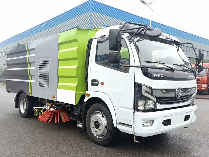 中威東風(fēng)D7多利卡洗掃車