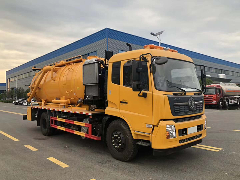 中威天錦清洗吸污車15方(帶副發(fā))