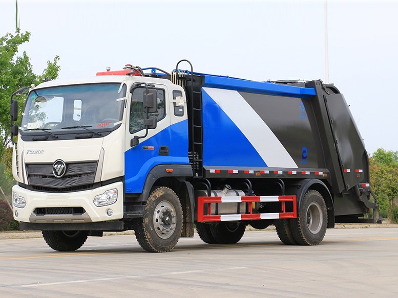 中威12方福田擺臂式垃圾車(chē)