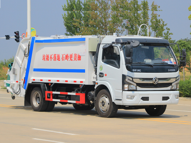 大多利卡8方生活垃圾壓縮車(chē)