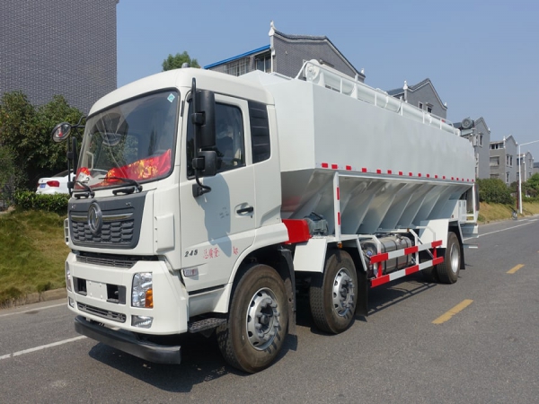 中威東風(fēng)15噸散裝飼料車(chē)