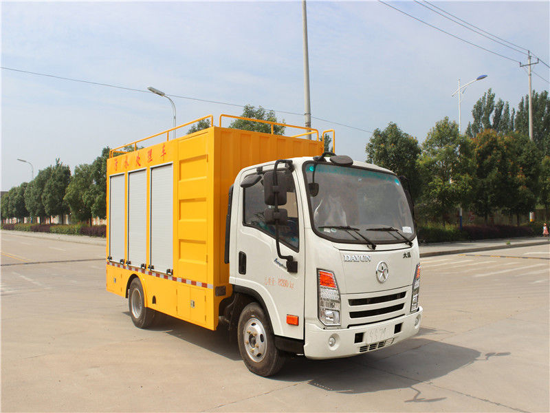 大運(yùn)污水處理車