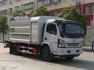 中威大多利卡多功能抑塵車
