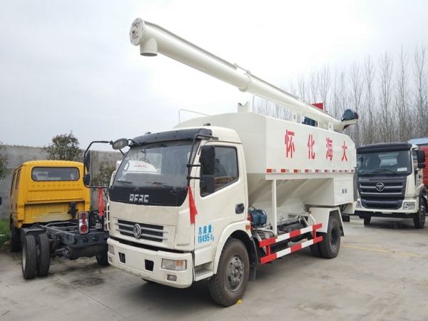 中威東風(fēng)8噸散裝飼料車