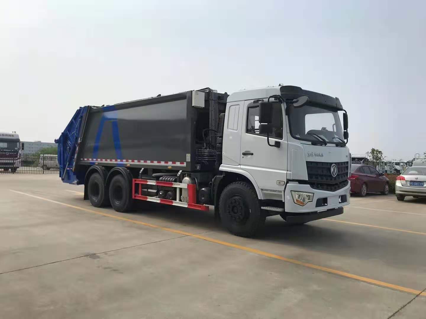 東風(fēng)專底后雙橋16方壓縮垃圾車