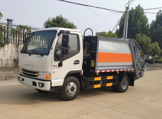 中威江淮藍(lán)牌小型壓縮垃圾車