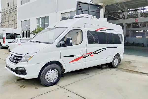 上汽大通V80長軸高頂B型房車