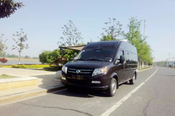 東風御風長軸高頂B型房車