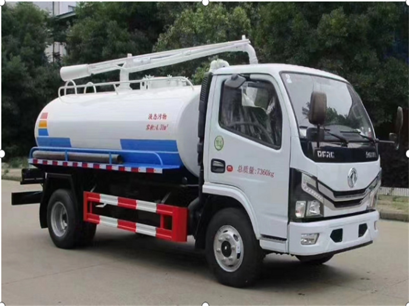東風(fēng)多利卡D6 5方吸糞車(chē)